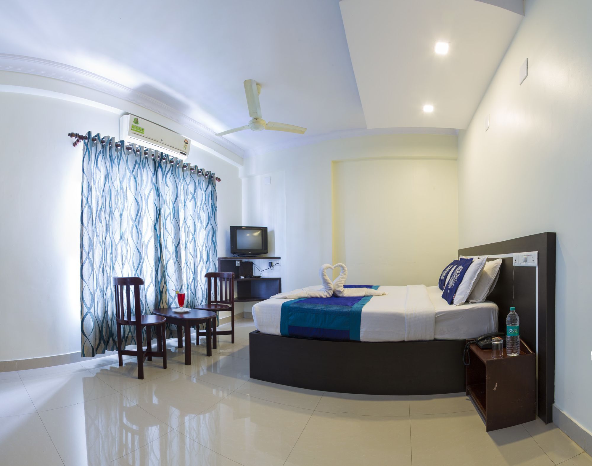 Hotel Sm Regency Kochi Exterior foto